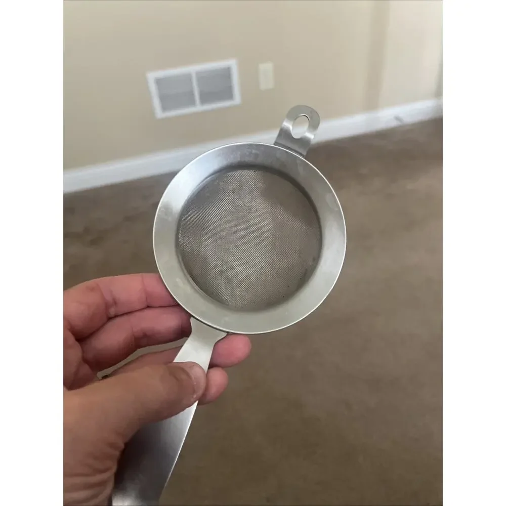 Oneida Stainless Steel Fine Mesh Strainer 6-7in w/ Handles Hanging Loop